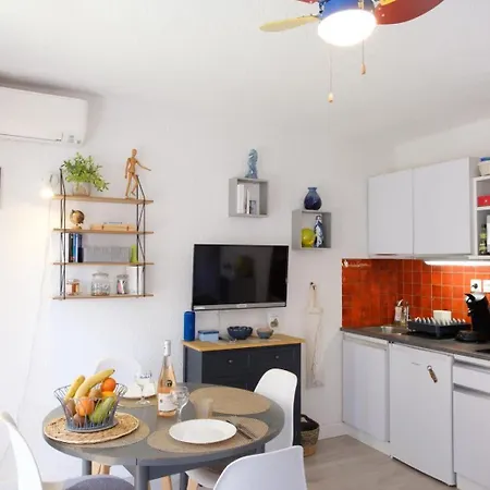 Beautiful With Sea View And Quiet Appartement